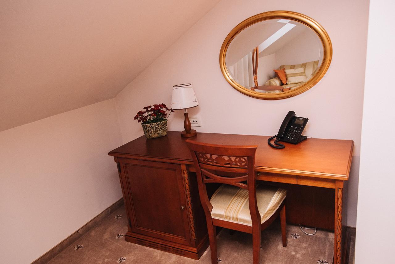 Hotel Stara Lika Gospić Екстериор снимка