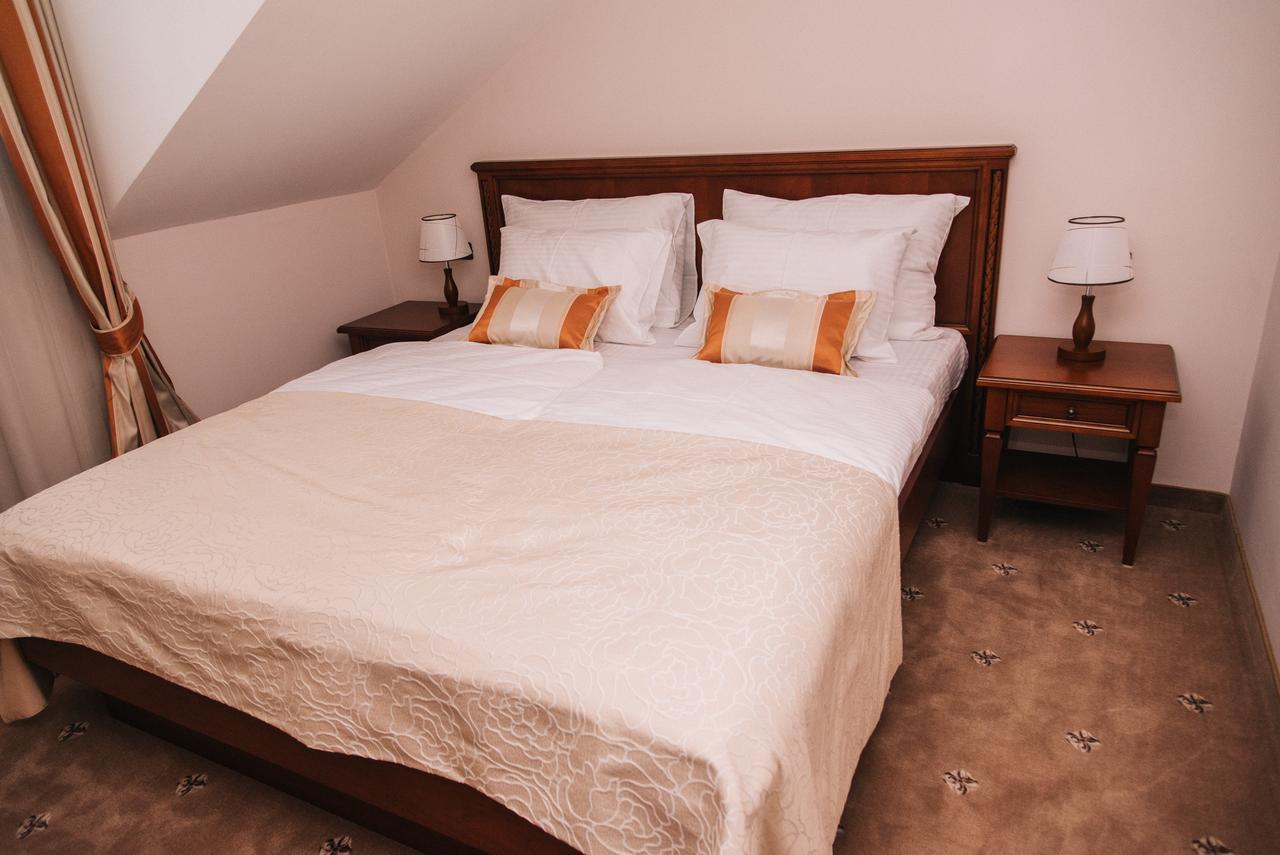 Hotel Stara Lika Gospić Екстериор снимка