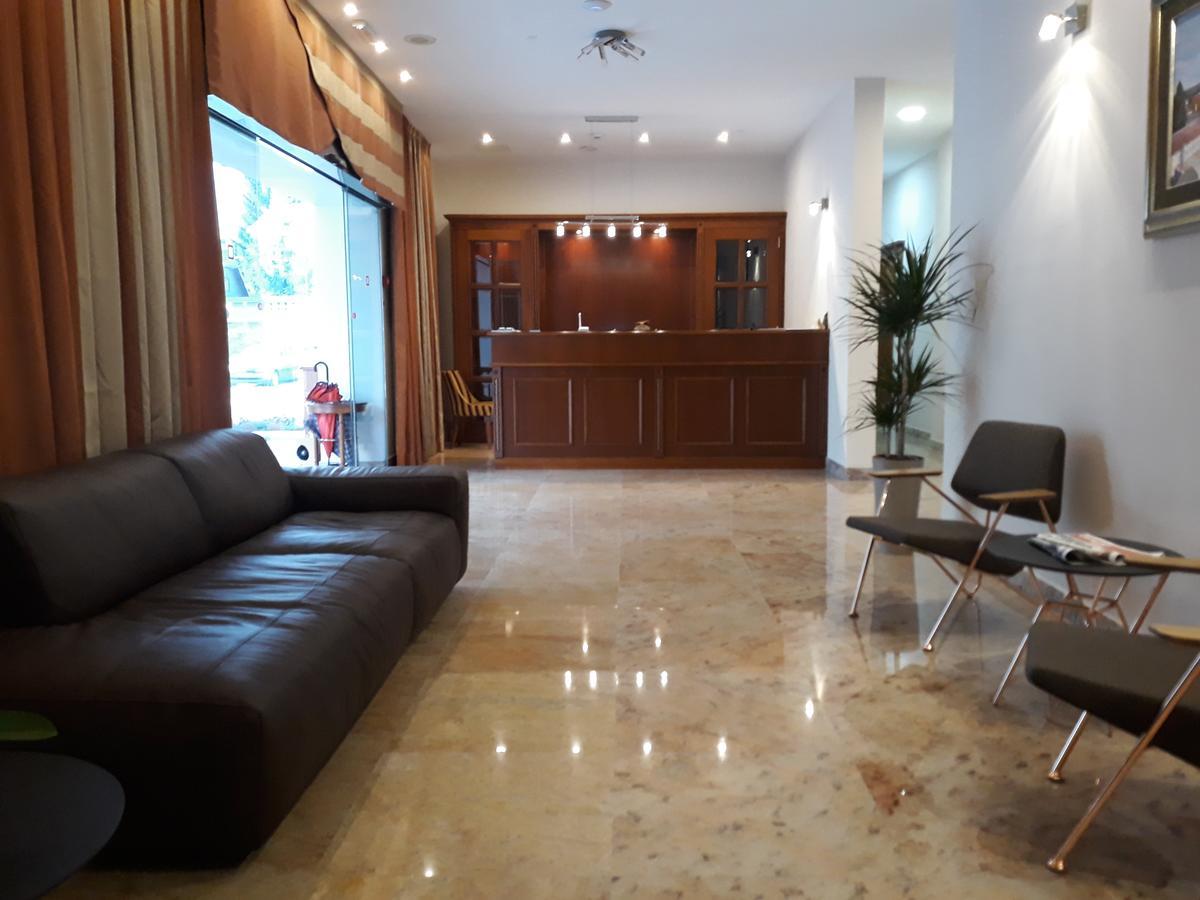 Hotel Stara Lika Gospić Екстериор снимка