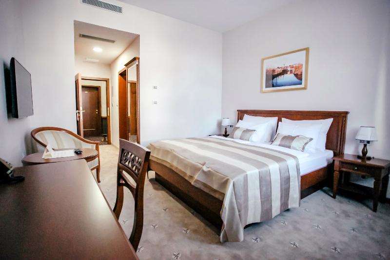 Hotel Stara Lika Gospić Екстериор снимка